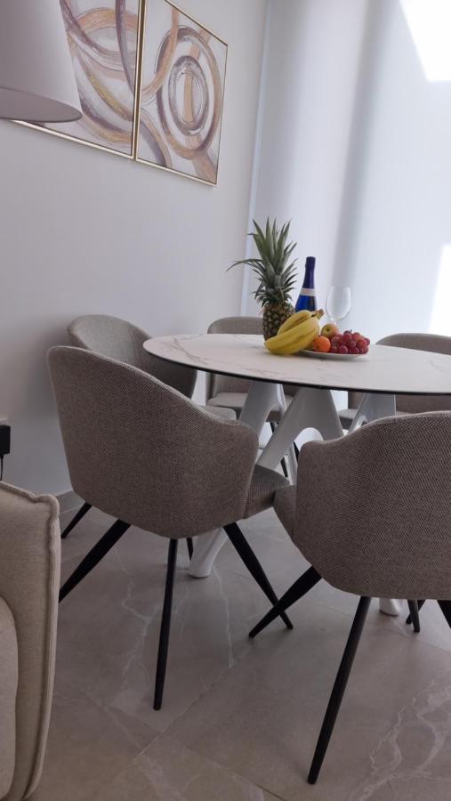 Modern And Cosy Apartment Close To The Beach Torrevieja Bagian luar foto